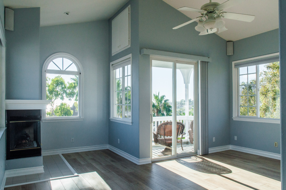Daniel Windows by Material